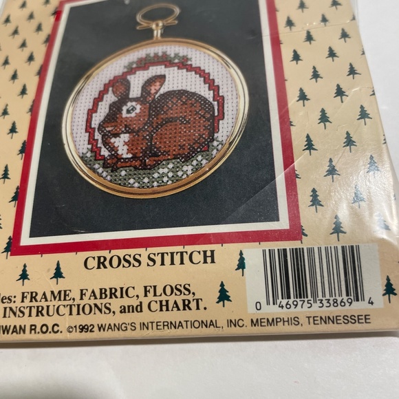 VTG 1992 Cross Stitch Kit Traditions "Snow Bunny" - Picture 2 of 4